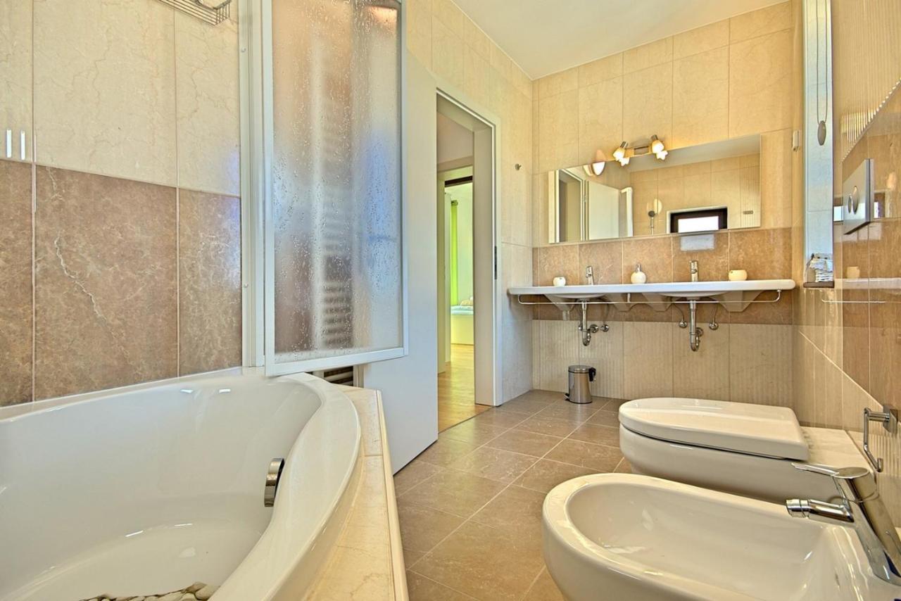 Luxury Stone Villa Zanelli Liznjan Exterior photo